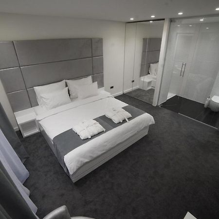 Forty Two Block A Hotel Zagreb Exterior foto